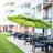The outdoor patio at Island Park Retirement Residence